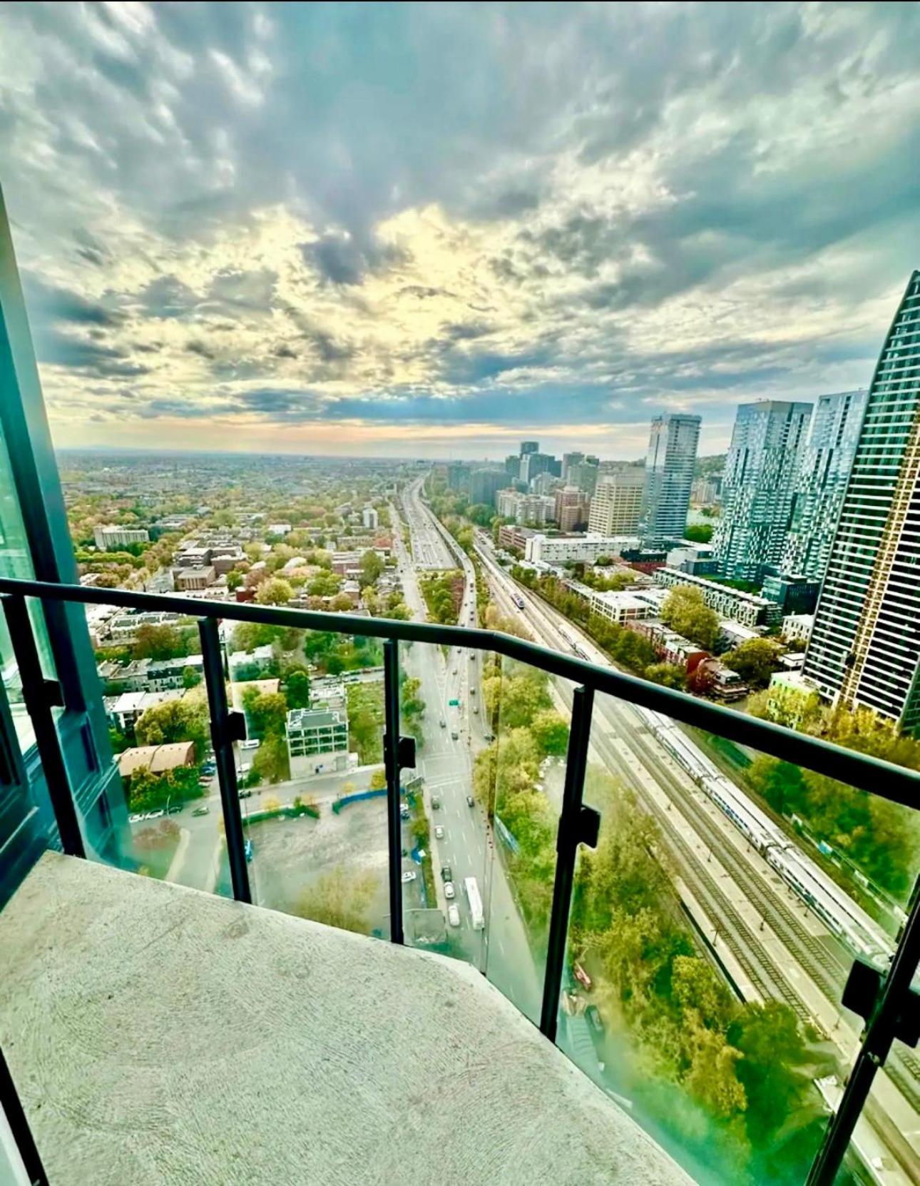 Spectacular Skyline Views - Downtown Montreal - Luxury Condo & Penthouse Oda fotoğraf
